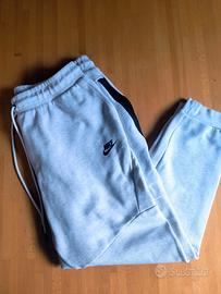 pantaloni nike tech grigi (taglia XL)