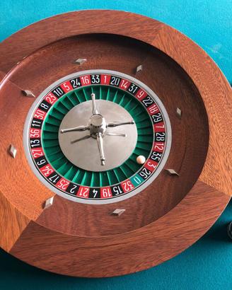 roulette + tavolo in panno e fiches