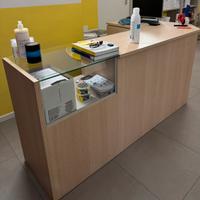 BANCO CASSA NEGOZIO CON VETRINA ESPISITIVA