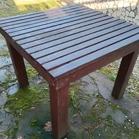 Tavolo da giardino 