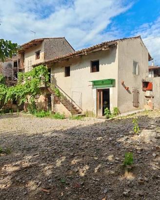 Rustico / Casale di 170 m² con 5 locali a Remanzac