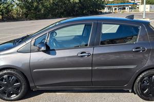 toyota yaris 12/2012