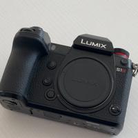 Lumix S1R 47,3 mp (top camera like S1) - Panasonic