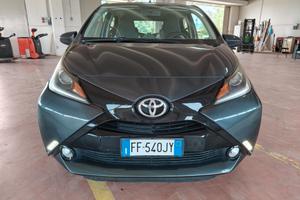 Toyota Aygo 1.0 VVT-i 69 CV 5 porte x-wave MMT