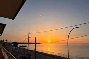 Casa vacanza fronte mare 10m Lung.re 181. 2 Avola