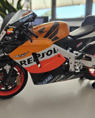Modello HONDA HRC