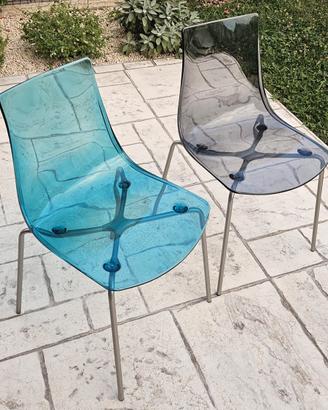 n. 6 sedie in metallo con seduta iin plastica