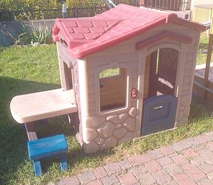 Casetta da giardino Little Tikes