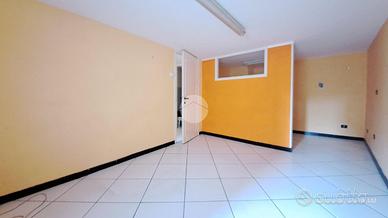2 LOCALI A FROSINONE