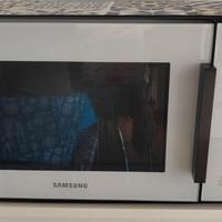 Forno a microonde Samsung MG23T5018A
