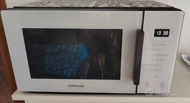 Forno a microonde Samsung MG23T5018A