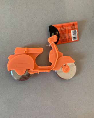 Coltello  a rotella taglia  pizza - vespa