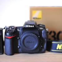 Nikon D300 - 12.3 megapixels - professionale