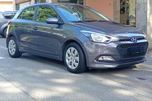 HYUNDAI i20 1.2 84 CV 5 porte Classic