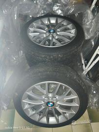 Cerchi originali BMW con pneumatici Pirelli