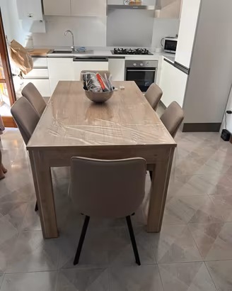 Tavolo + 8 sedie