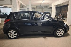 Auto Hyundai I20 