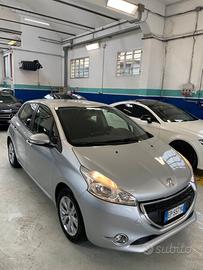 Peugeot 208 1.2 VTi 82 CV 5 porte Access