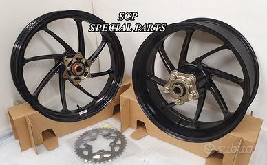 Suzuki gsx r cerchi ruote superbike