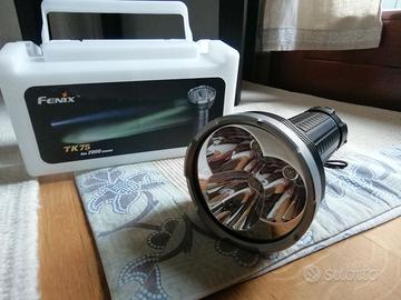 TORCIA LED FENIX TK75 2900LUMEN