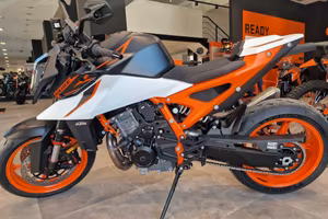 KTM 990 DUKE R 2026 - MOTO DEMO - KM 125
