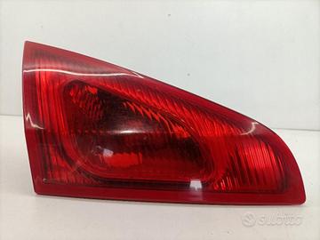 STOP POSTERIORE SINISTRO INTEGRATO NEL PORTELLO MI