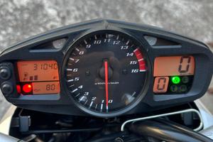 🏍️ Suzuki GSR 600 – 31.100 km – €2.800