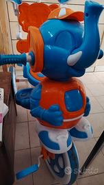 TRICICLO ELEFANTINO AZZURRO CON LUCI E SUONI