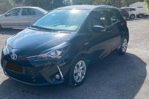 Toyota Yaris 1.5 Hybrid Allestimento Active