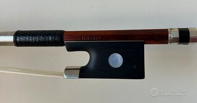 Arco per violino francese