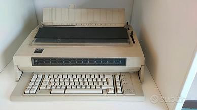 macchina da scrivere elettronica