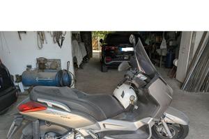 Scooter Yamaha X-Max 250