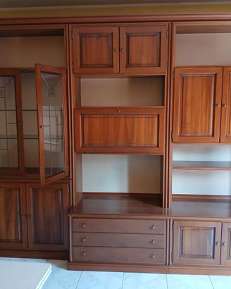 Parete attrezzata in legno