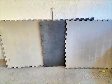 Lotto di tatami molto usati in eva spessore 3cm