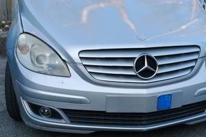 Mercedes B180