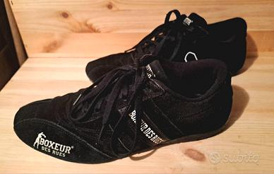 Scarpe da ginnastica .