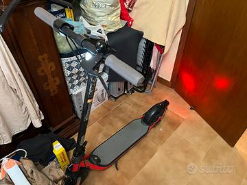 Monopattino elettrico 250 w