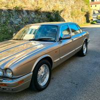 jaguaur sovereing 4.0 cat  1995  pari a nuovo
