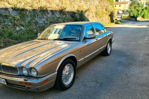 jaguaur sovereing 4.0 cat  1995  pari a nuovo