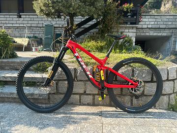 Trek Slash OCLV “29