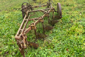 Aratro a scatto 5 vomeri