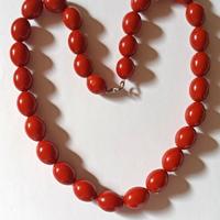 Collana in bachelite