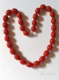 Collana in bachelite