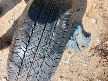 Gomme estive da carico 215 65 16 C