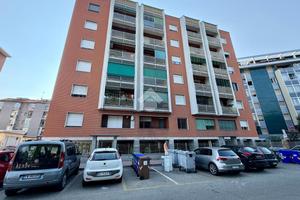 3 LOCALI A MONCALIERI