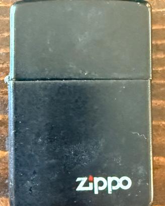 Zippo nero