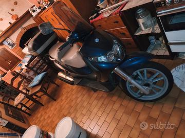 Scooter Piaggio Beverly 400 anno 2009