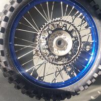 Ruota posteriore  YZ 125, pedane Titanio