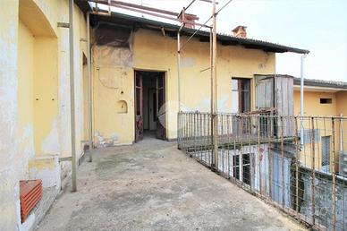 4 LOCALI A BRANDIZZO