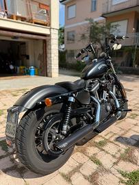 Harley Davidson 883 sportster iron